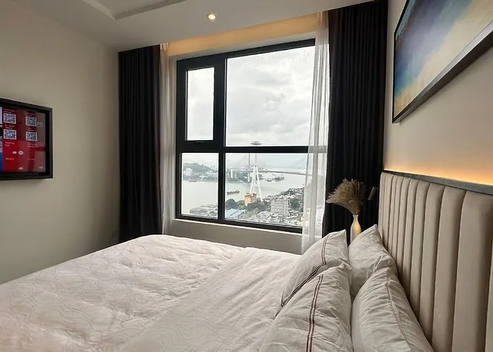 Sea & Sunwheel View 2br/apt *