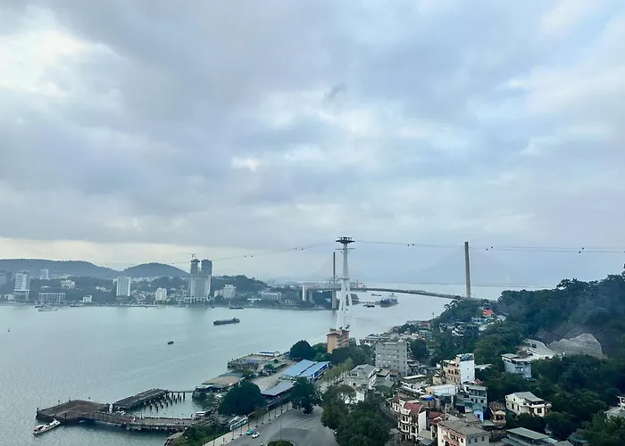 Sea & Sunwheel View 2br/apt Căn hộ Hạ Long